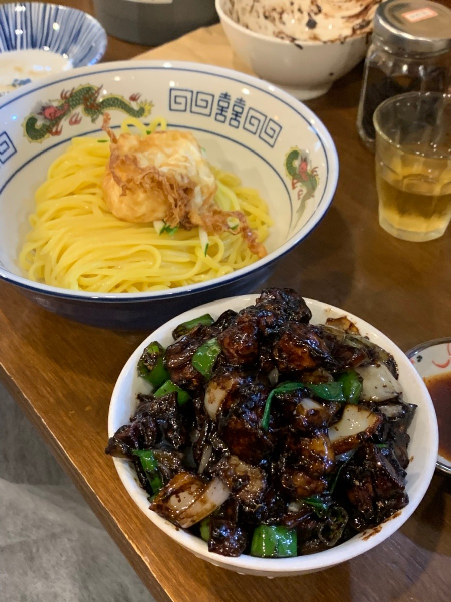 「Purple Map of the show」 – 01.&nbsp;YouTube撮影スポット