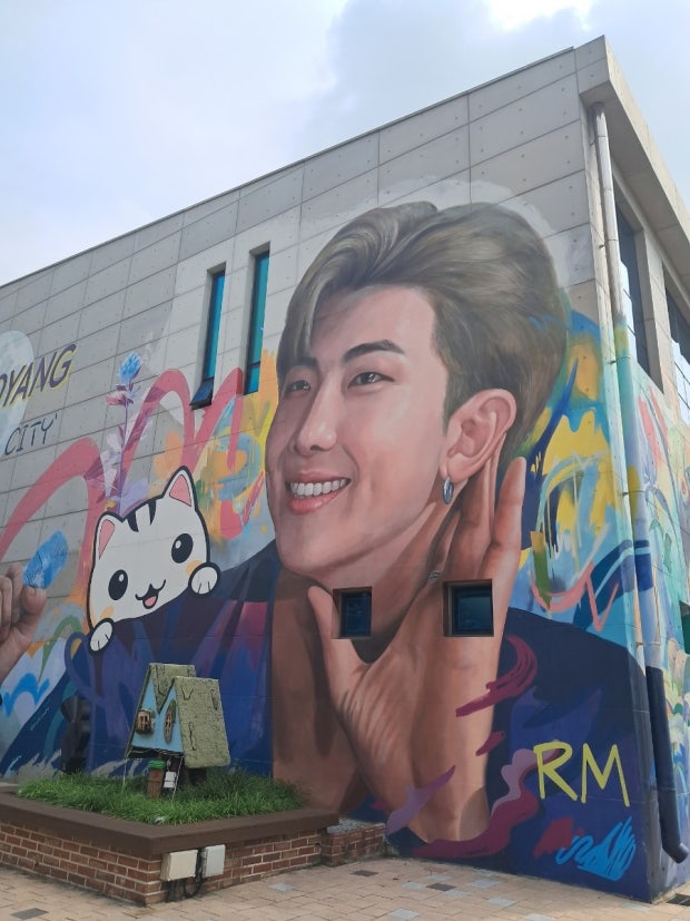 「Purple Map of the show」 – 04. 記念写真&nbsp;観光